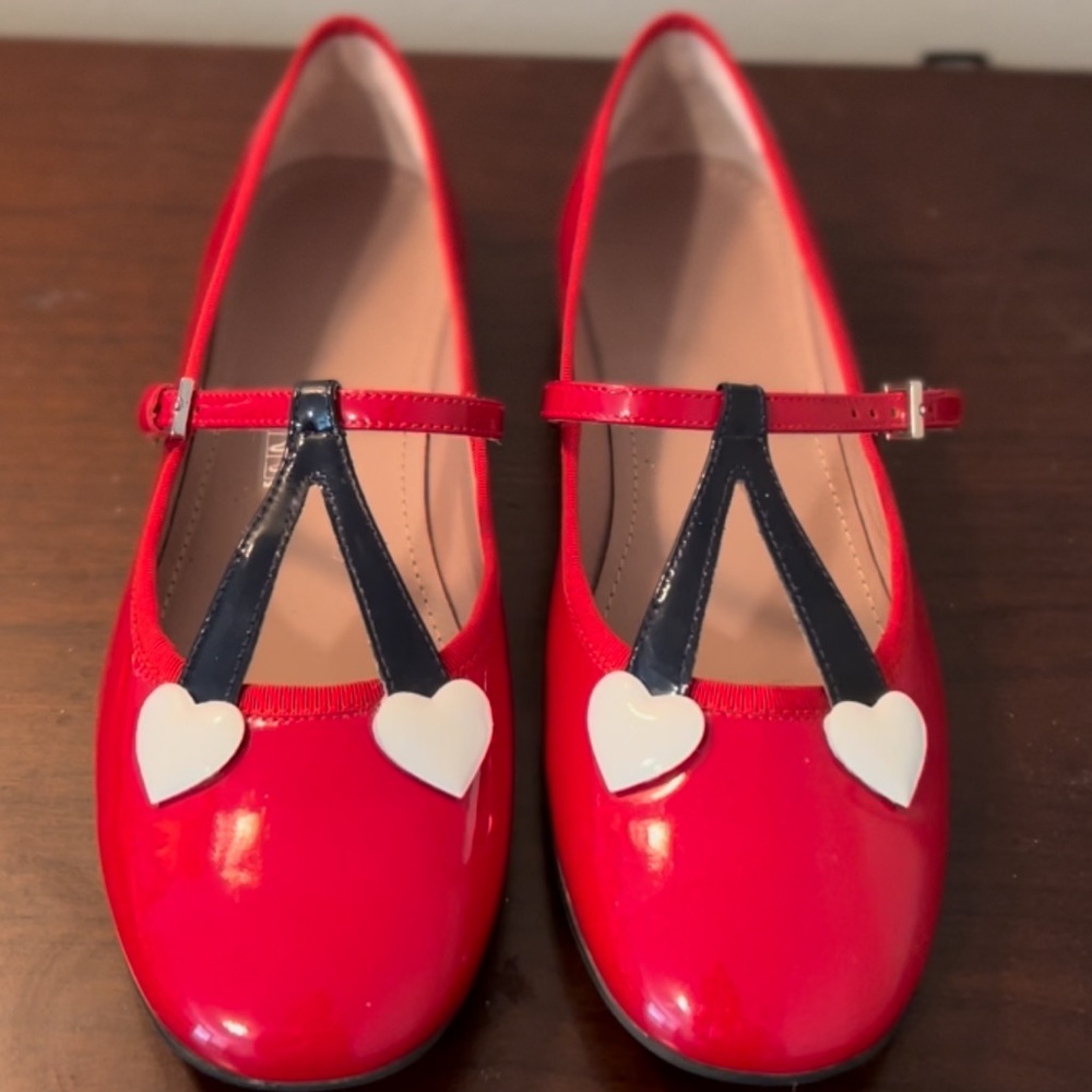 Gucci Cherry Heart Girls Shoes Size 35